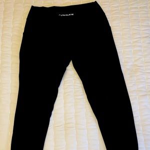 Alphalete Surface Pocket Leggings -Black